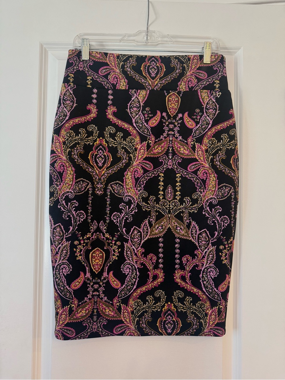 Thalia Sodi Black Pencil Skirt with Pink & Gold Paisley